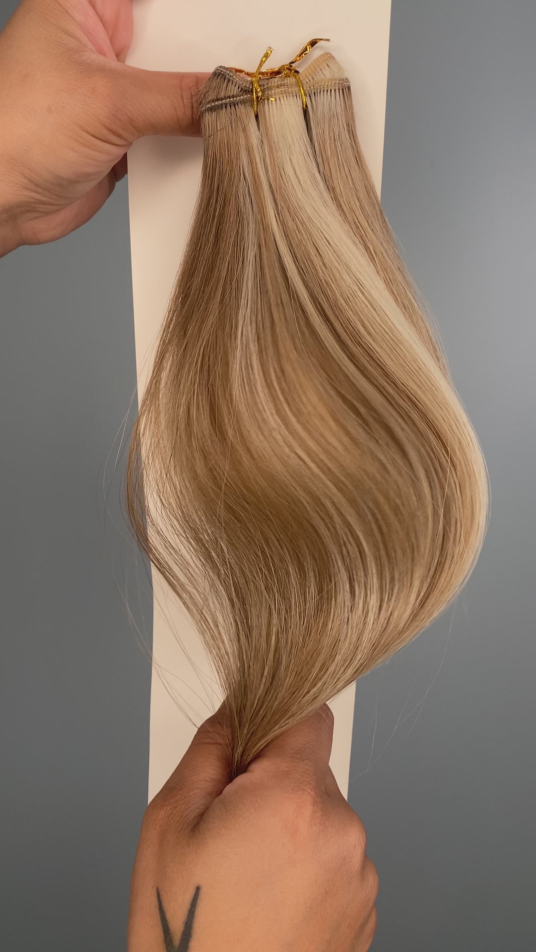Medium Blonde 8/60 tape hair